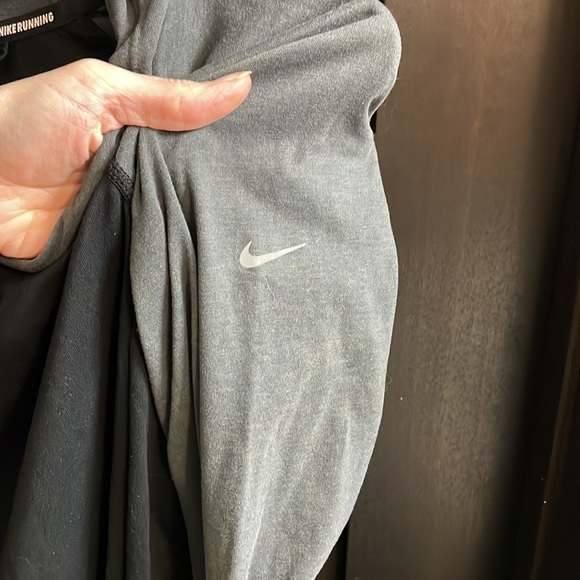 Nike running top with hood. Like New. Medium - Picture 3 of 8